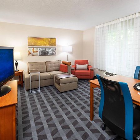 Towneplace Suites Bowie Town Center Экстерьер фото