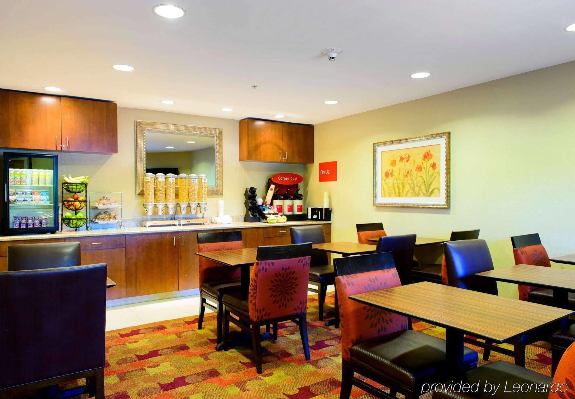 Towneplace Suites Bowie Town Center Экстерьер фото